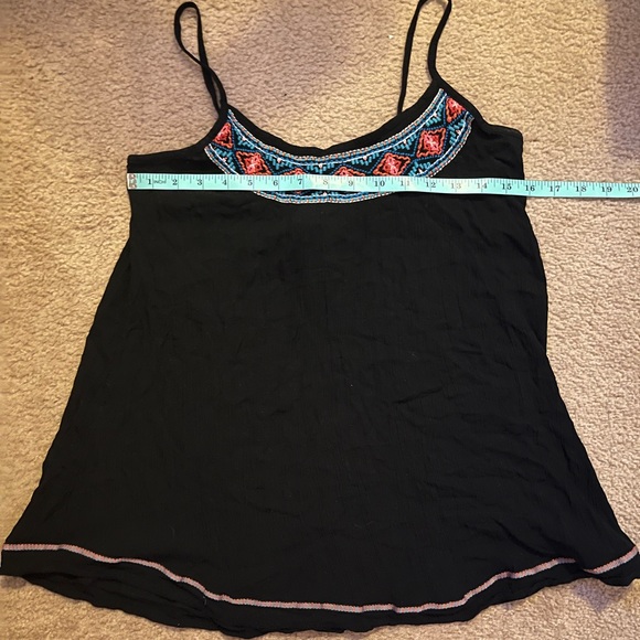 Mossimo Tank - Picture 5 of 6